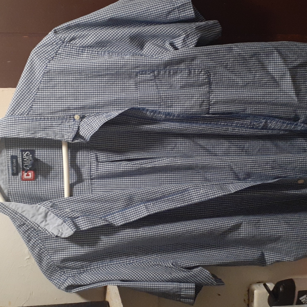 Set on the dress up button shirt